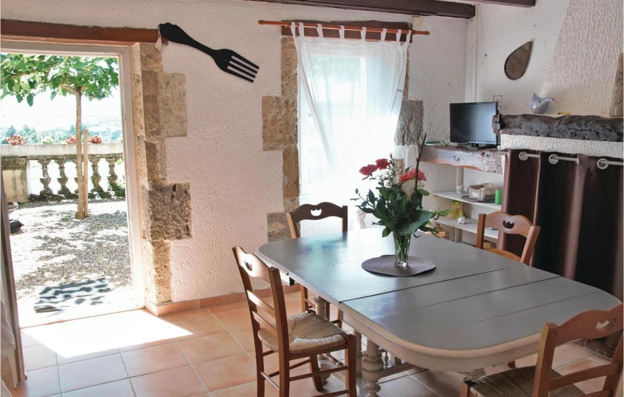 Gorgeous Home In Lavardac With Kitchen Exterior foto